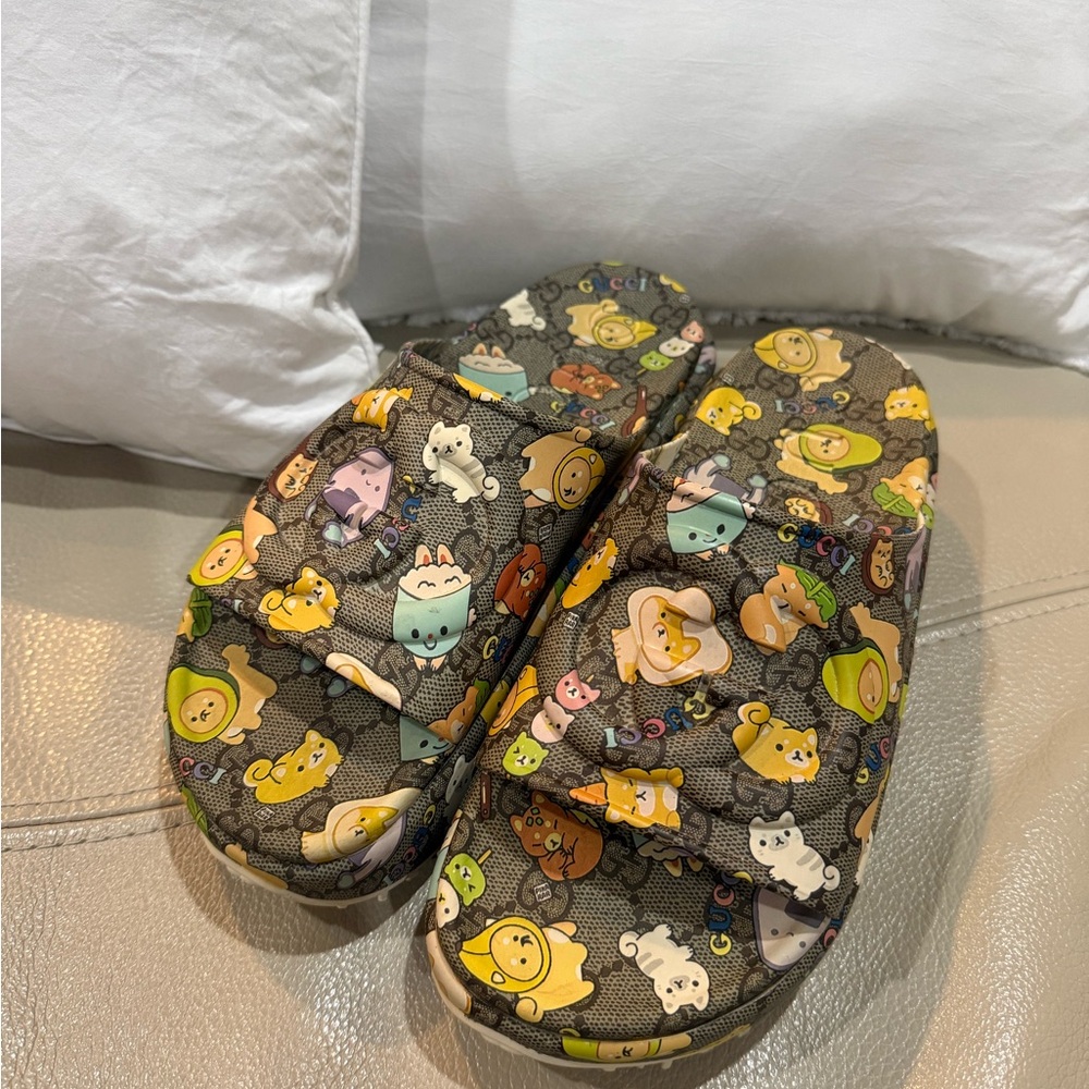 Gucci Animal Print Rubber Sandal